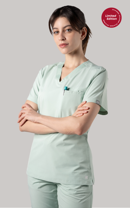 بلوزة ترست مست وير نسائي ~ MustWear Trust Female Top