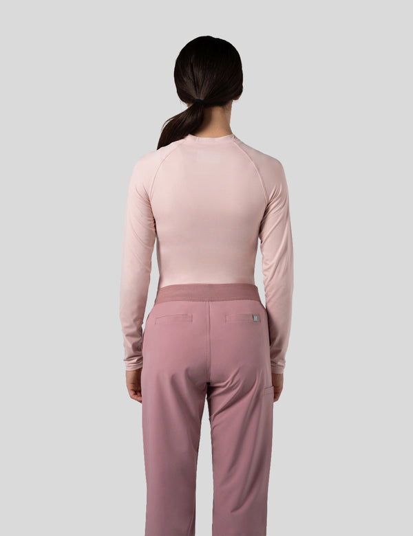 اندر سكراب بريميوم سوفت بآكمام طويلة ~ Premium-Soft Long Sleeve Under Scrub. || POWDER PINK MUSTWEAR